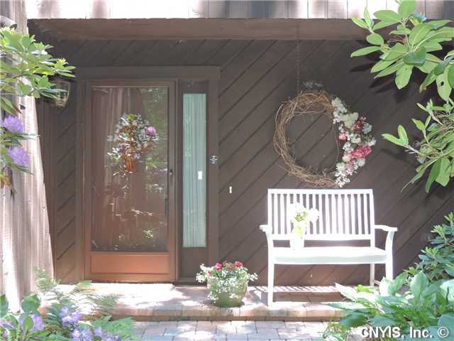 8759 Vallingby Cir, Baldwinsville, NY 13027 photo 1