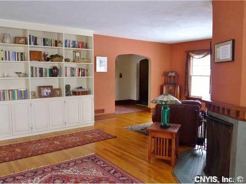 208 Dewitt Rd, Syracuse, NY 13214 photo 3