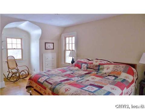 208 Dewitt Rd, Syracuse, NY 13214 photo 16
