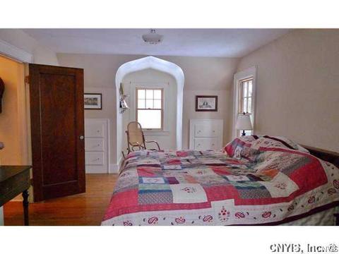 208 Dewitt Rd, Syracuse, NY 13214 photo 17
