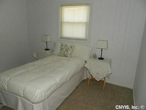 51 Grover St, East Syracuse, NY 13057 photo 15
