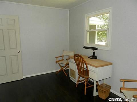 51 Grover St, East Syracuse, NY 13057 photo 17