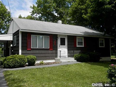 51 Grover St, East Syracuse, NY 13057 photo 1
