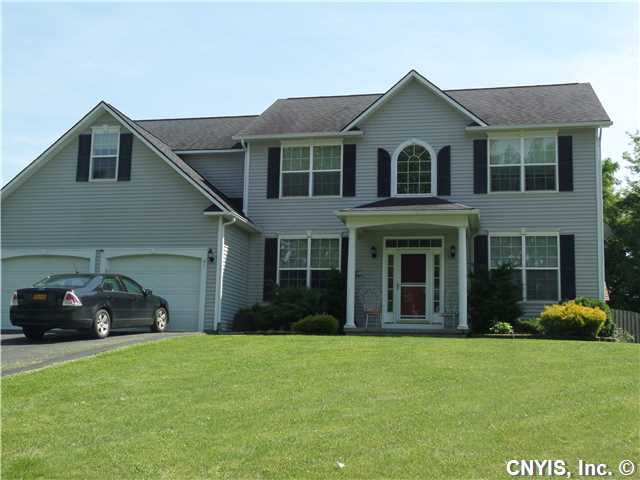 41 Ronway Dr, Baldwinsville, NY 13027 photo 1