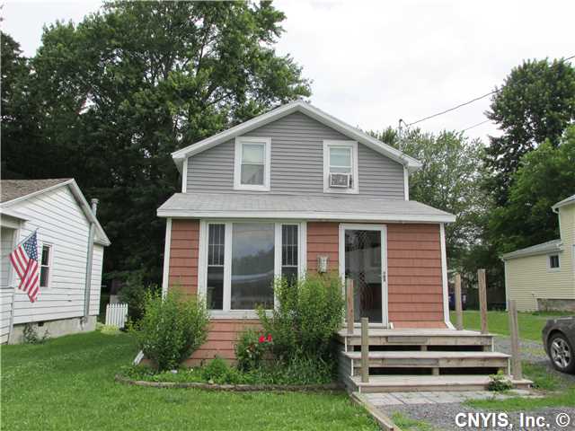13 Elizabeth St, Waterloo, NY 13165 photo 1