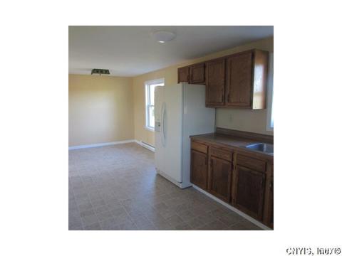 3 Springbrook Rd, Pulaski, NY 13142 photo 4