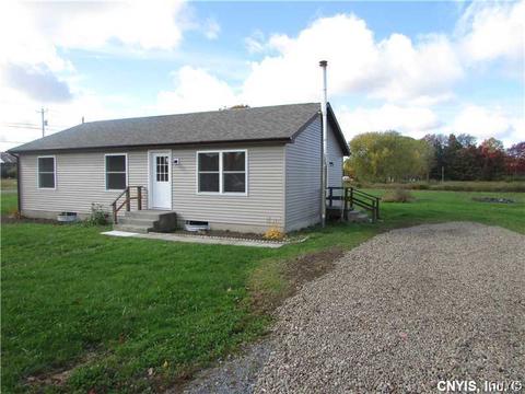 3 Springbrook Rd, Pulaski, NY 13142 photo 2