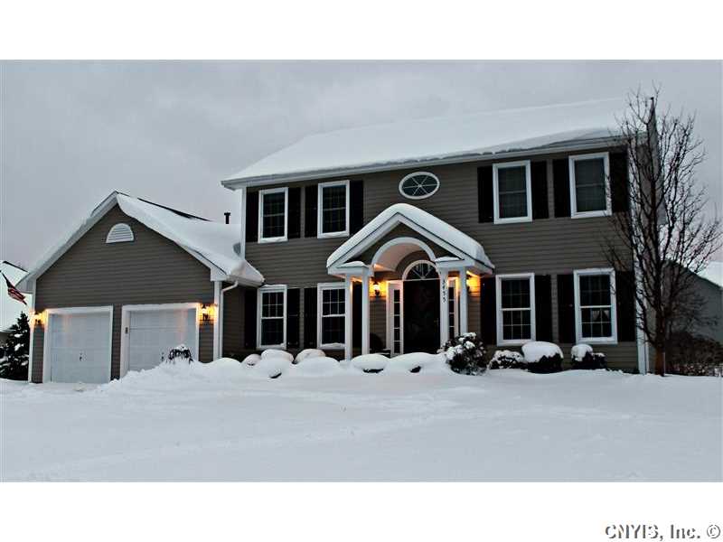 3455 Van Wie Dr E, Baldwinsville, NY 13027 photo 1