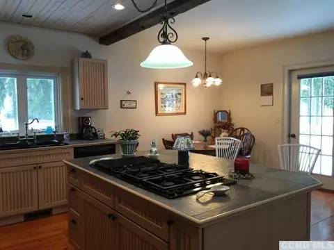 27 Ann Pl, Valatie, NY 12184 photo 3