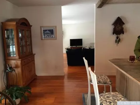 27 Ann Pl, Valatie, NY 12184 photo 5