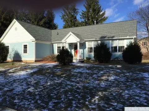 27 Ann Pl, Valatie, NY 12184 photo 1