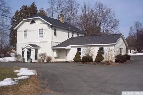 86 Broad St, Kinderhook, NY 12106 photo 8