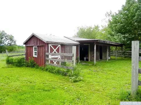 313 Maple Ln, Valatie, NY 12184 photo 4