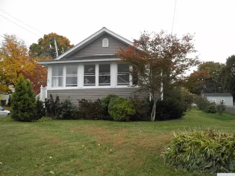 82 Green Ave, Castleton On Hudson, NY 12033 photo 1