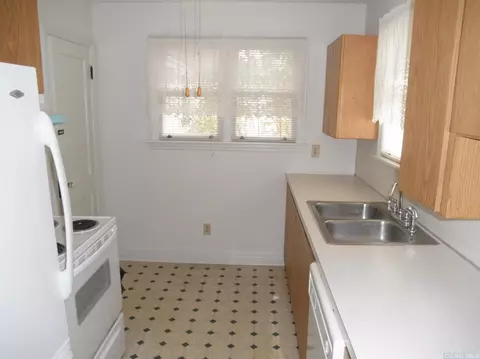 82 Green Ave, Castleton On Hudson, NY 12033 photo 8