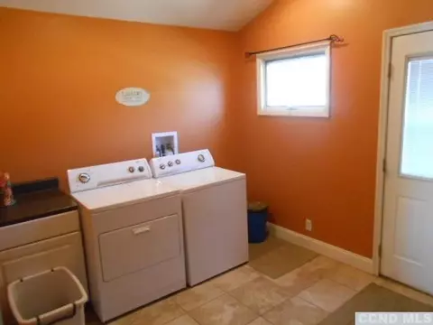 111 Maple Ave, Middleburgh, NY 12122 photo 5
