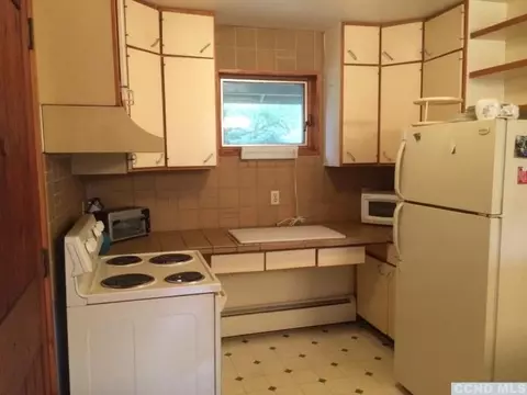 41 Eichybush Rd, Kinderhook, NY 12106 photo 2