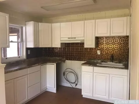 192 Maple Ave, Cairo, NY 12413 photo 3