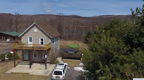 62 Maple Ave, Hunter, NY 12414 photo 1