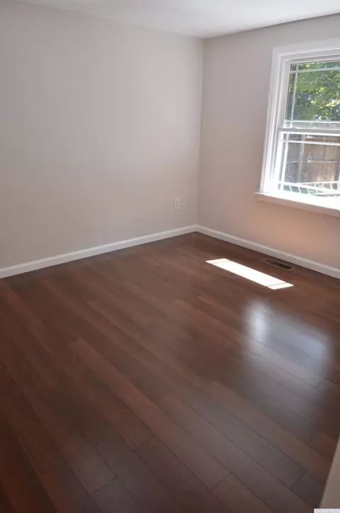 17 Kent Rd, Red Hook, NY 12571 photo 9