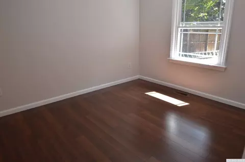 17 Kent Rd, Red Hook, NY 12571 photo 10