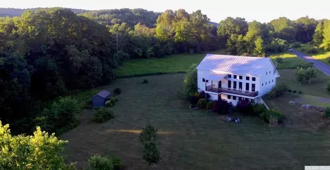 20 White Barn Rd, Copake, NY 12516 photo 1