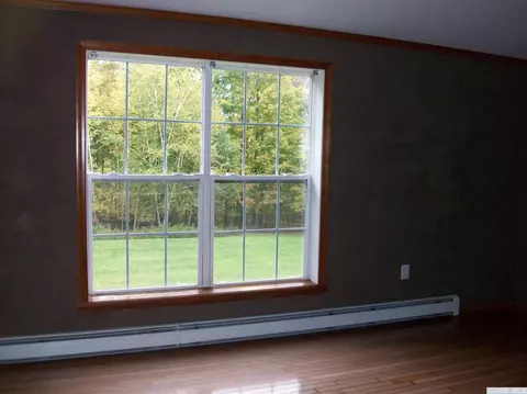32 Norton Rd, Austerlitz, NY 12017 photo 4