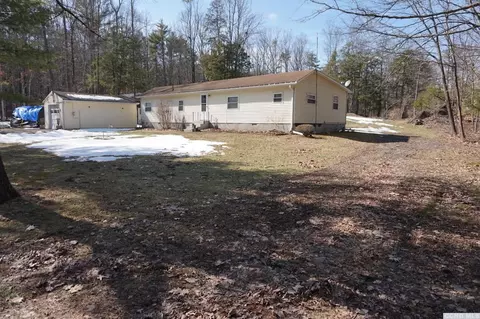 440 Frank Hitchcock Rd, Cairo, NY 12413 photo 2