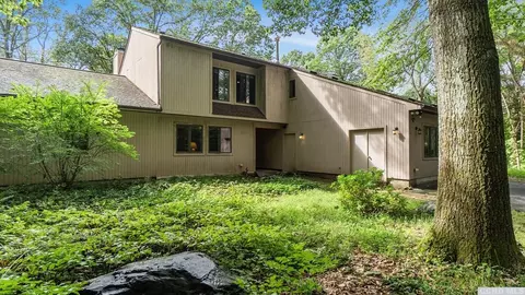 179 E Willets Dr, Red Hook, NY 12571 photo 37