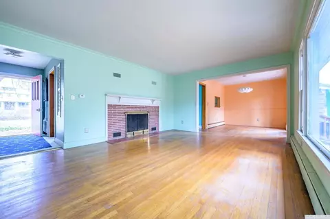 47 Broad St, Kinderhook, NY 12106 photo 3