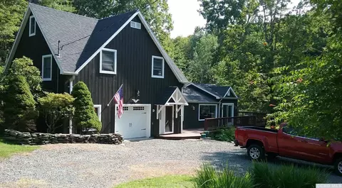 9 Arbor Dr, Copake, NY 12516 photo 3