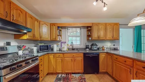 11 Davis, Poughkeepsie, NY 12603 photo 12