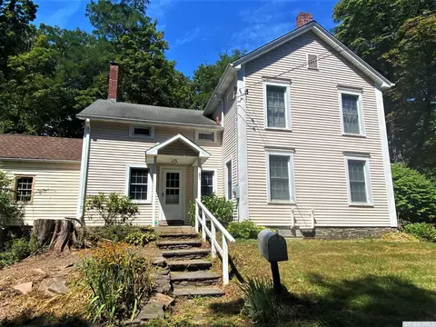 31 Greens Rd, Catskill, NY 12414