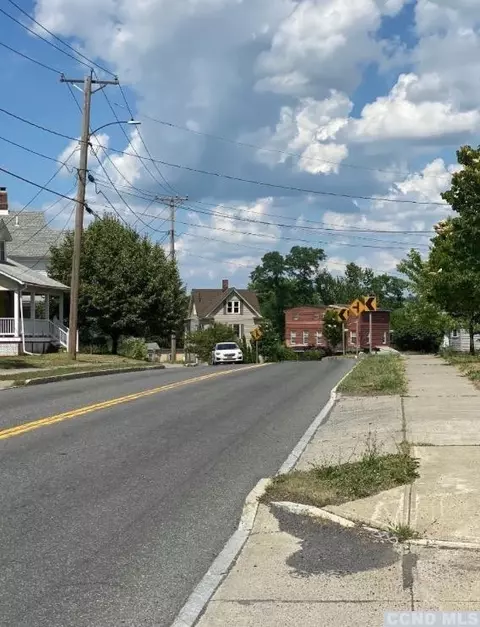 79 81 Maple Ave, Catskill, NY 12414 photo 20