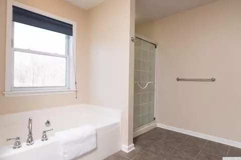 33 Brookhaven Ln, Glenmont, NY 12077 photo 30