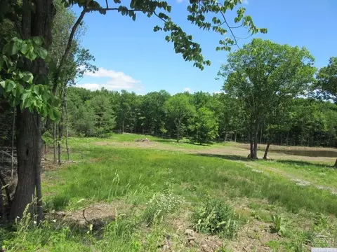 2 Grand Rd, Durham, NY 12422