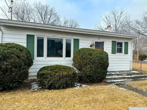 113 Lake Shore Dr, Copake, NY 12516