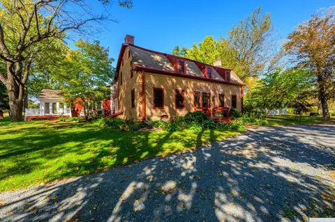 2221 Us Route 9, Kinderhook, NY 12106