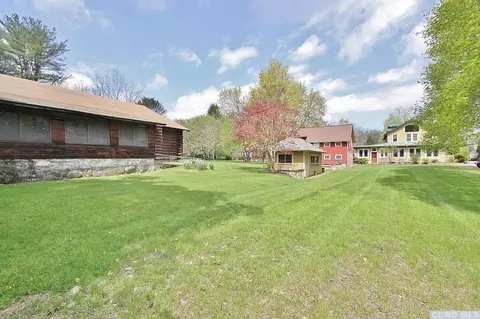 1321 Schoharie, Catskill, NY 12414
