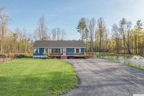 61 Sappah Dr, Earlton, NY 12058