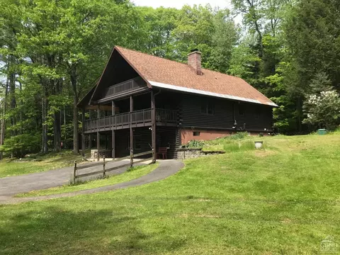 88 Route 54, New Baltimore, NY 12087