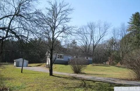601 Cairo Junction Rd, Catskill, NY 12414