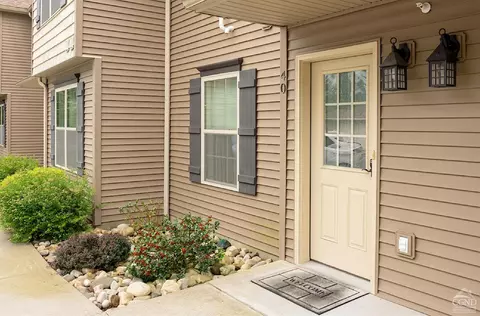 40 Kendall Dr, Bethlehem, NY 12054 photo 9