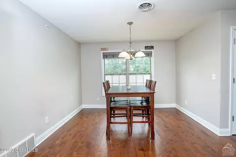 40 Kendall Dr, Bethlehem, NY 12054 photo 14