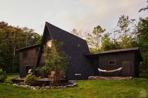 875 Wurtsboro Mountain Rd, Wurtsboro, NY 12790