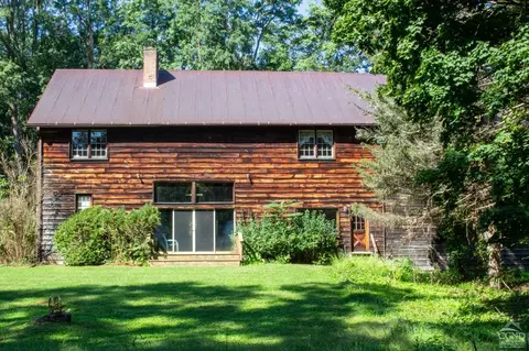 136 Route 9h, Hudson, NY 12534