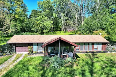 41 Highland St, Millerton, NY 12546