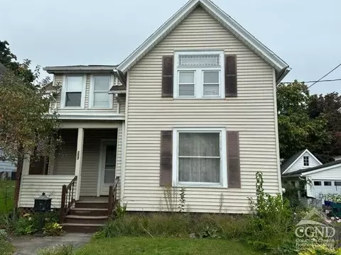 253 W Chestnut St, Kingston, NY 12401