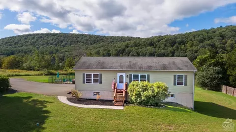 357 Green Lake Rd, Catskill, NY 12414