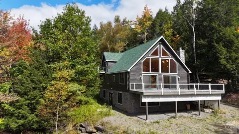 39 Trail View Ln, Windham, NY 12496